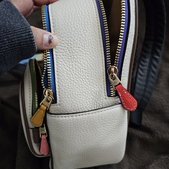 SOLD! SOLD! - Picture 5 of 13